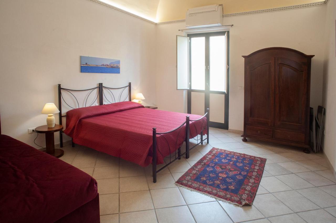 טרפאני Case Vacanze "Residenze Trapanesi" מראה חיצוני תמונה